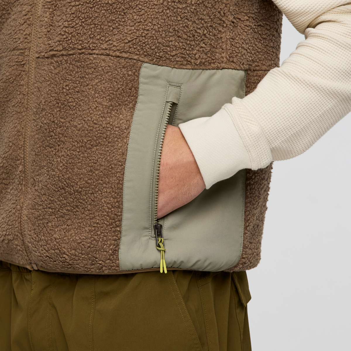 Bacano Fleece Vest Men's - Image 13