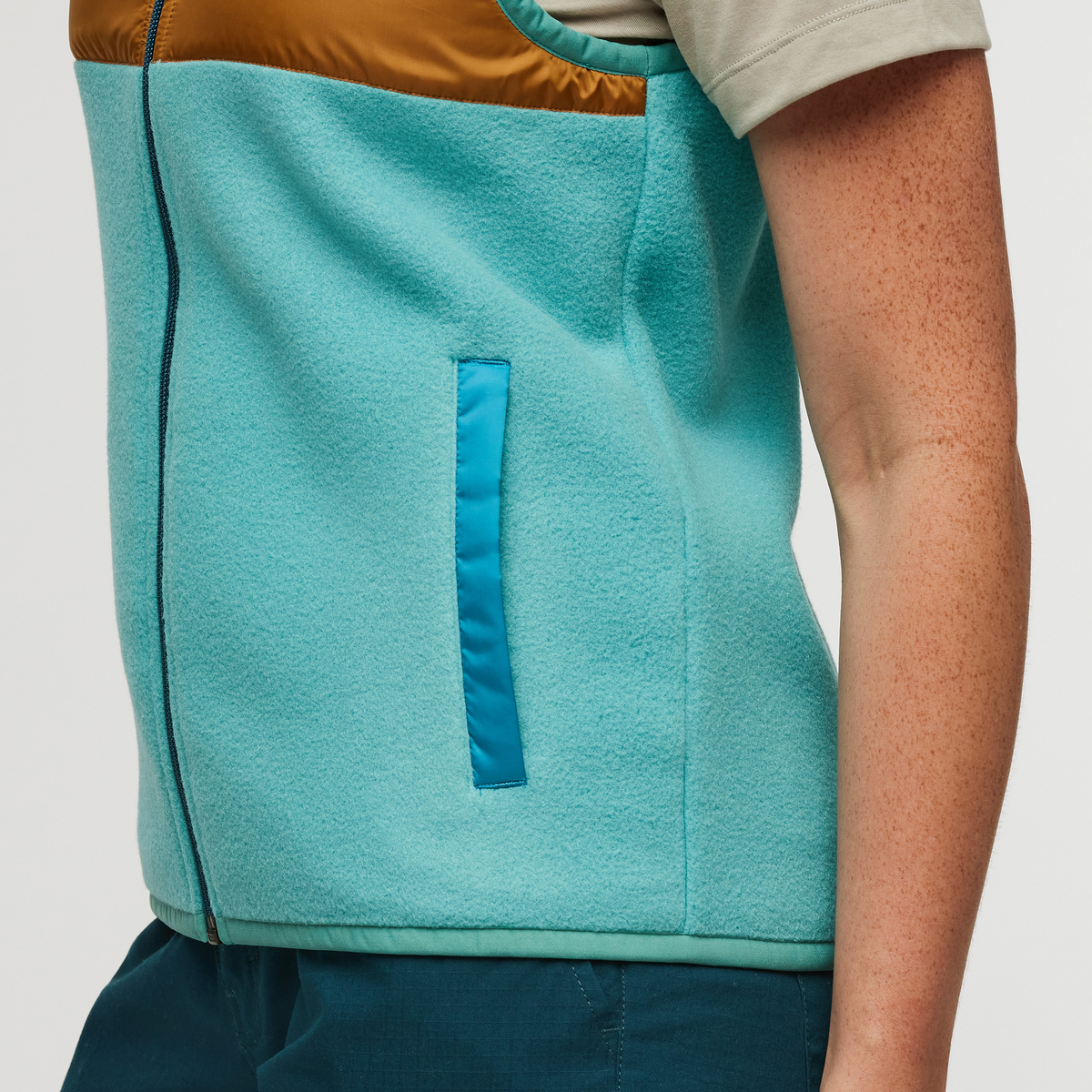 Teca Fleece Vest Women's - Image 18