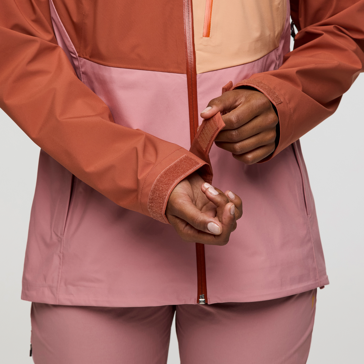 Impermeo 3L Hooded Shell Jacket Women's - Image 16