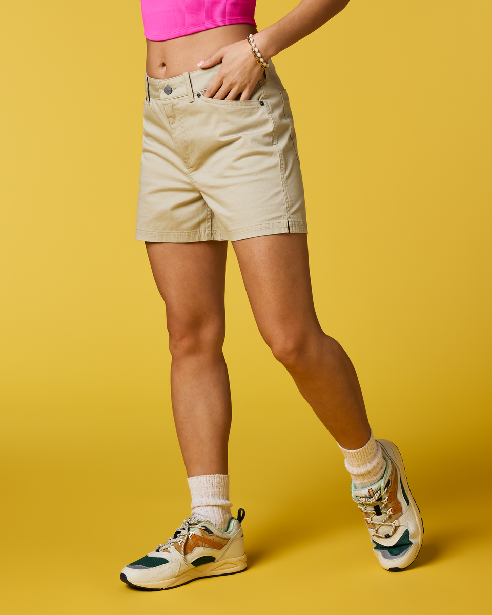 Ambato Short Women's - Image 3